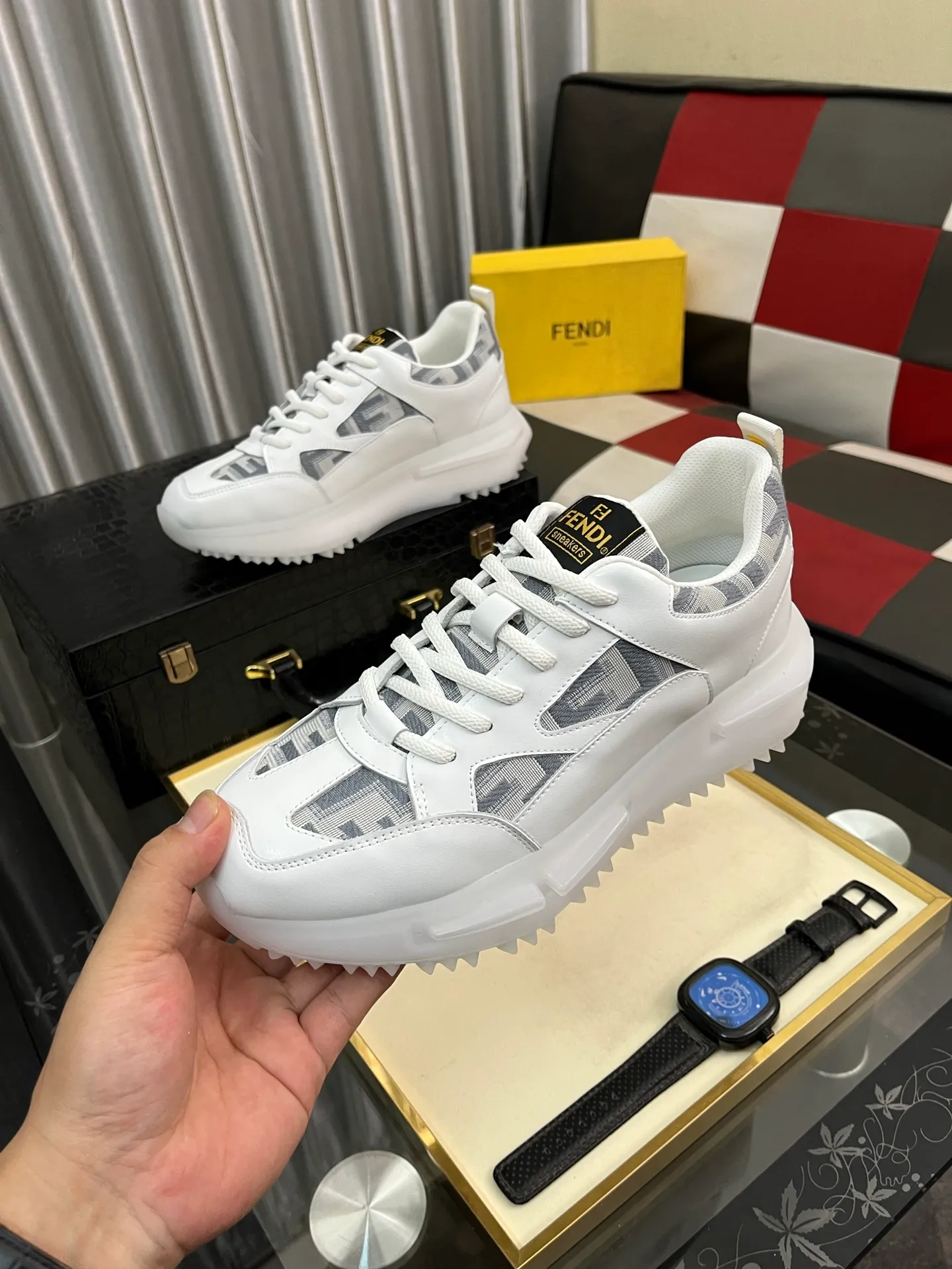 Men's Men's Shoes💰458⌚️⌚️[Fendi] Fendi's latest casual shoes for men! Available at counters simultaneously! A one-to-one replica of the original. All imported official website one-to-one cowhide fabric. The interior is made of top-grade sheepskin, and the original factory-supplied rubber outsole is used. Leading new fashion concepts. Matching code: 38-442️⃣Colors available